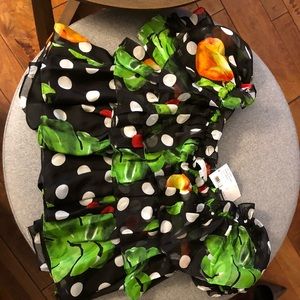 Pandora dot top